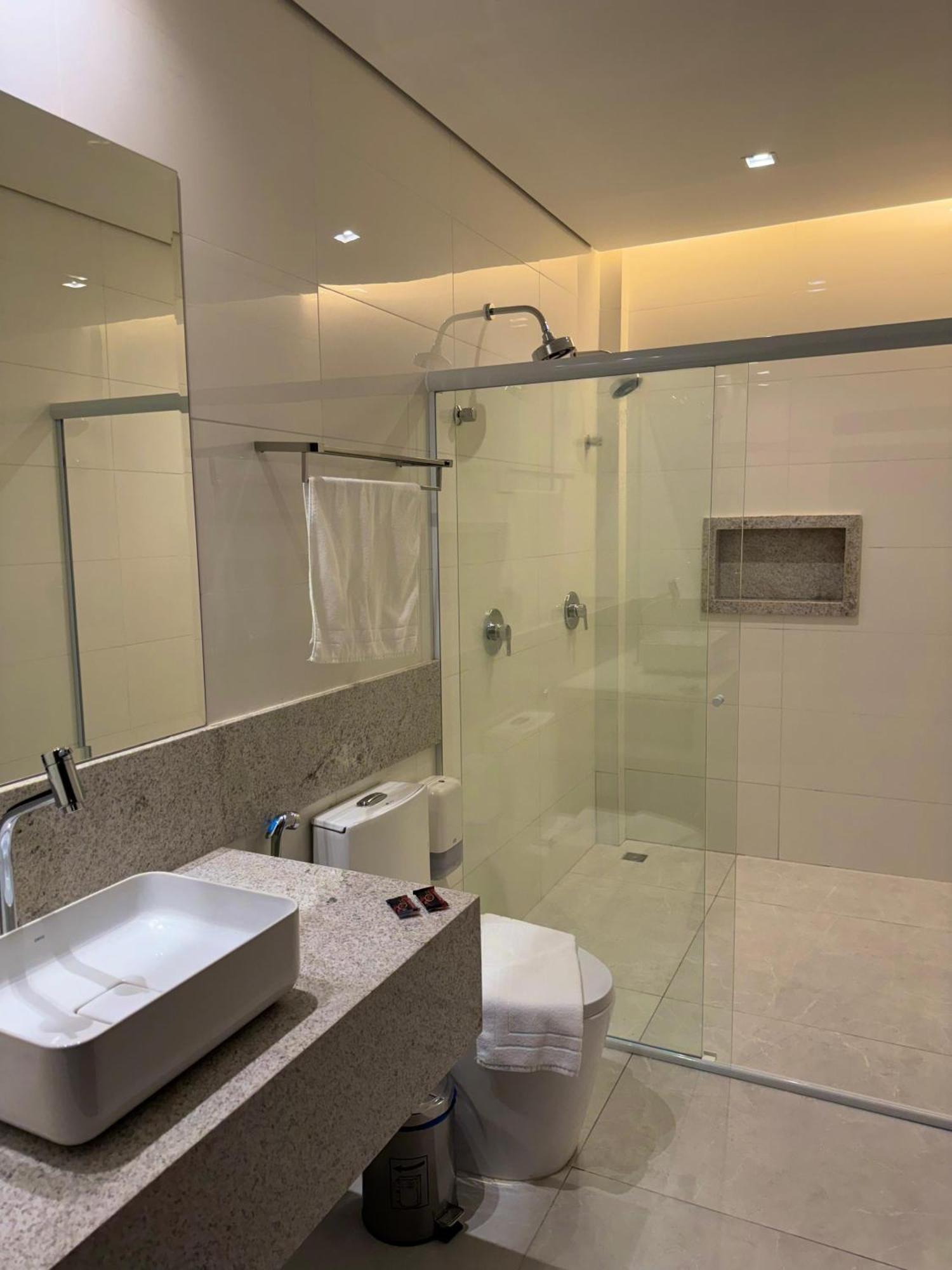 Oasis Hotel Miracema do Tocantins Екстер'єр фото