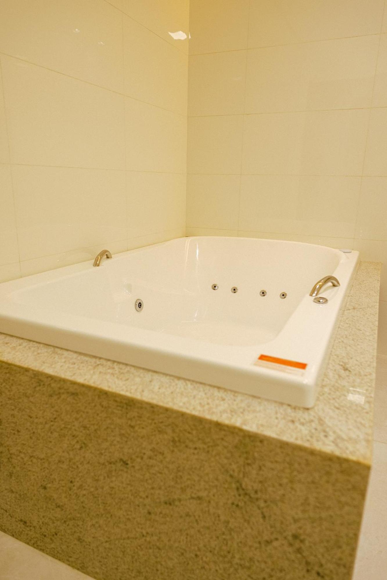 Oasis Hotel Miracema do Tocantins Екстер'єр фото